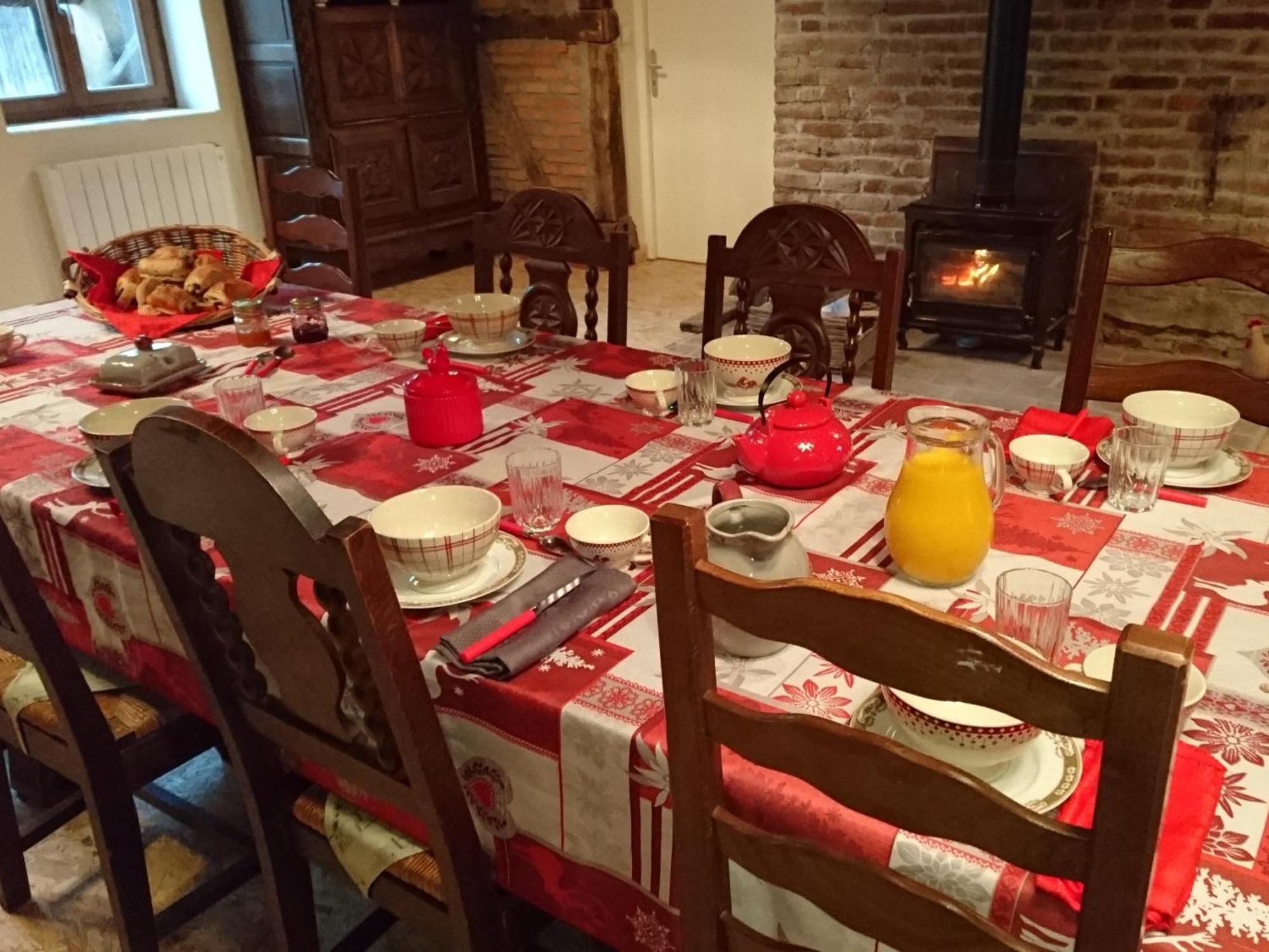 A La Poularde B&B Curciat-Dongalon Zewnętrze zdjęcie